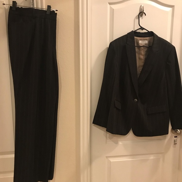 Tahari Womens Gray Cream Business Suit 2 Pieces - Picture 3 of 7